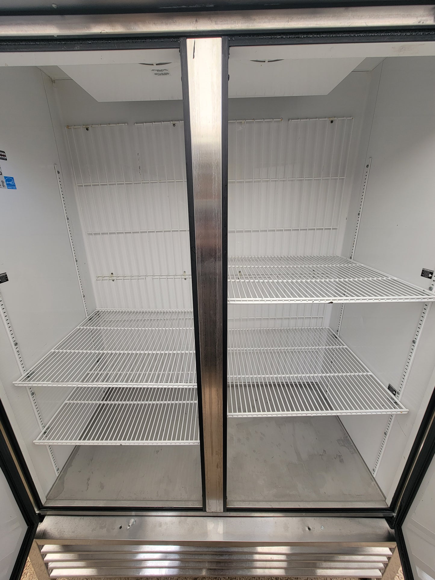 TRUE T-49F 2 Door Commercial Freezer – Tested & Working – Made in USA