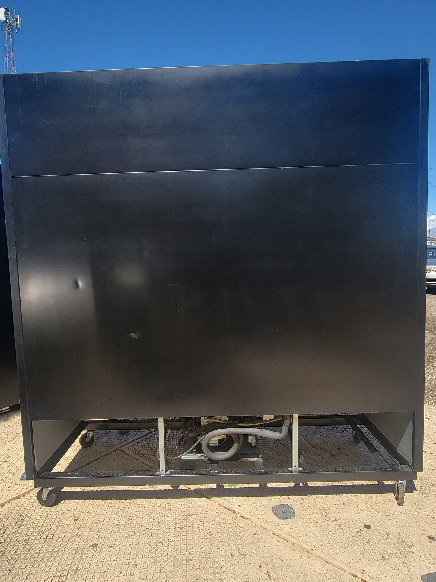 True 3 Door Glass Display Refrigerator Cooler GDM-69 Commercial Merchandiser