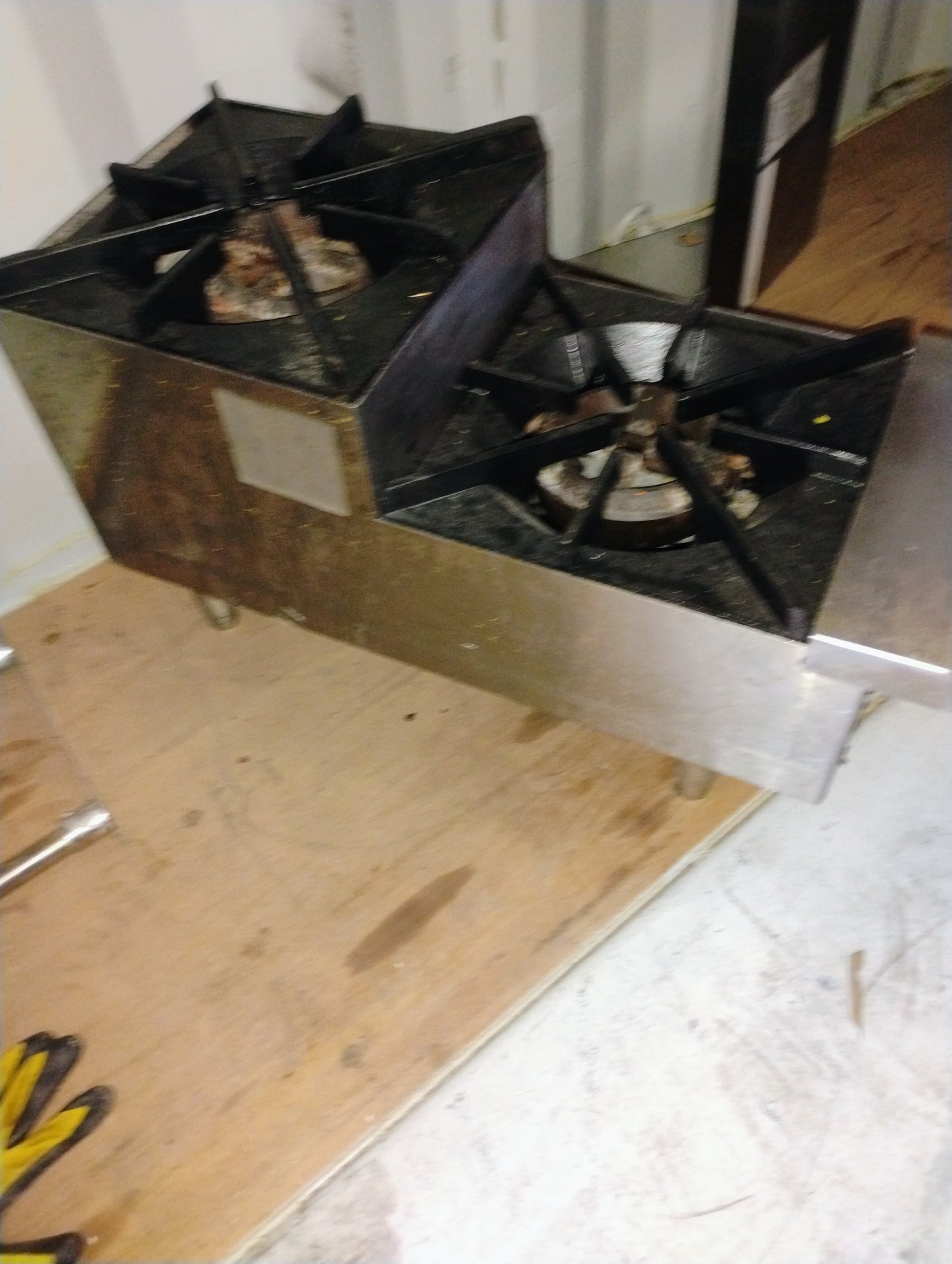 STAR MAX TWO BURNERS...NATURAL GAS..