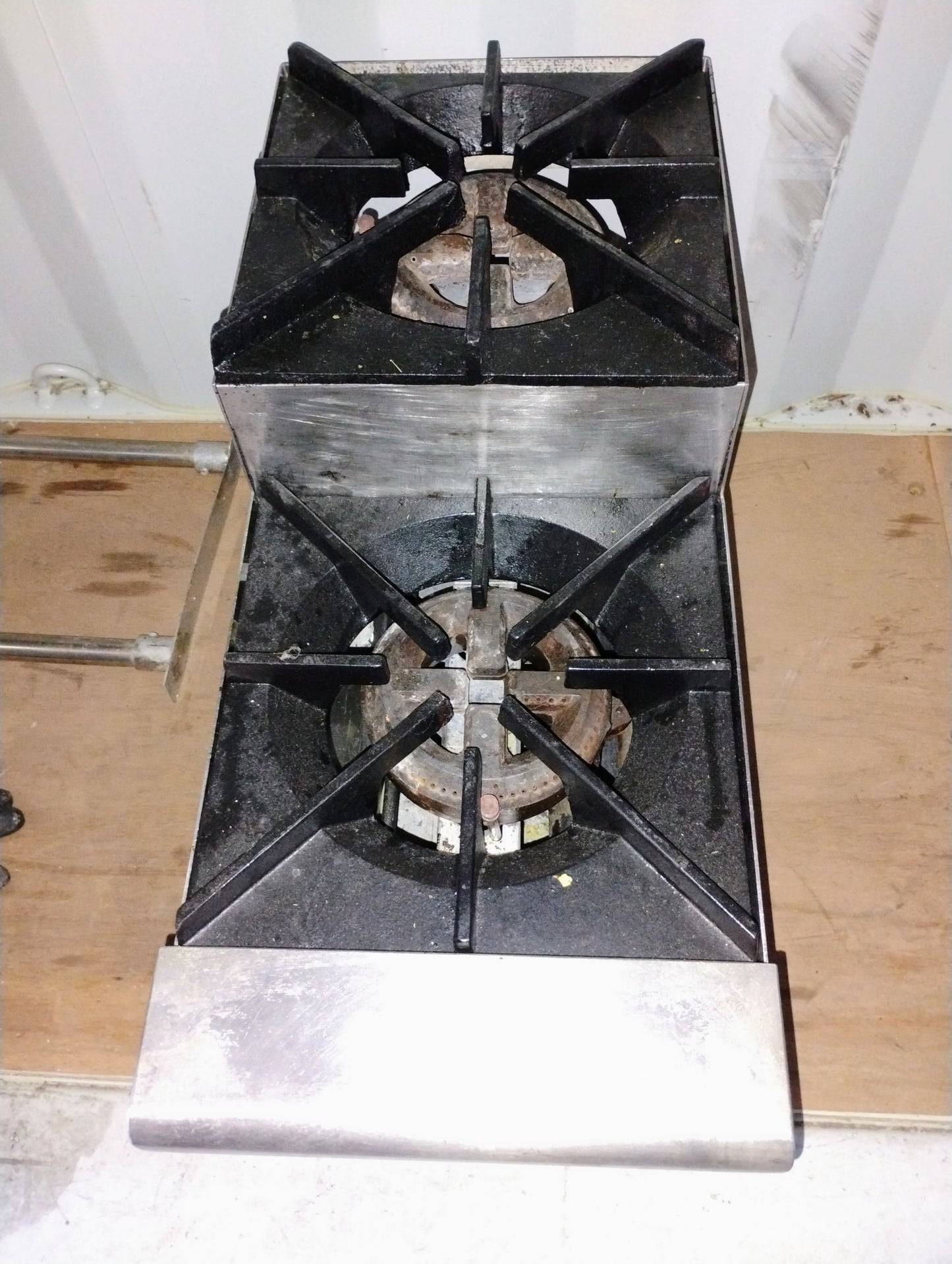 STAR MAX TWO BURNERS...NATURAL GAS..