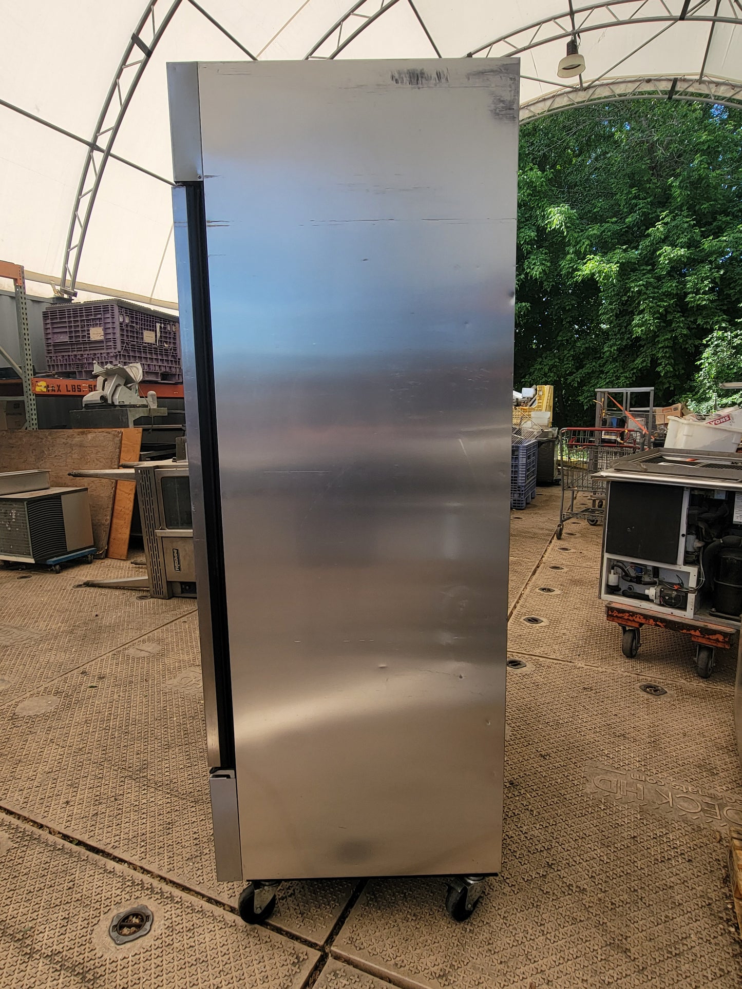TRUE T-49F 2 Door Commercial Freezer – Tested & Working – Made in USA