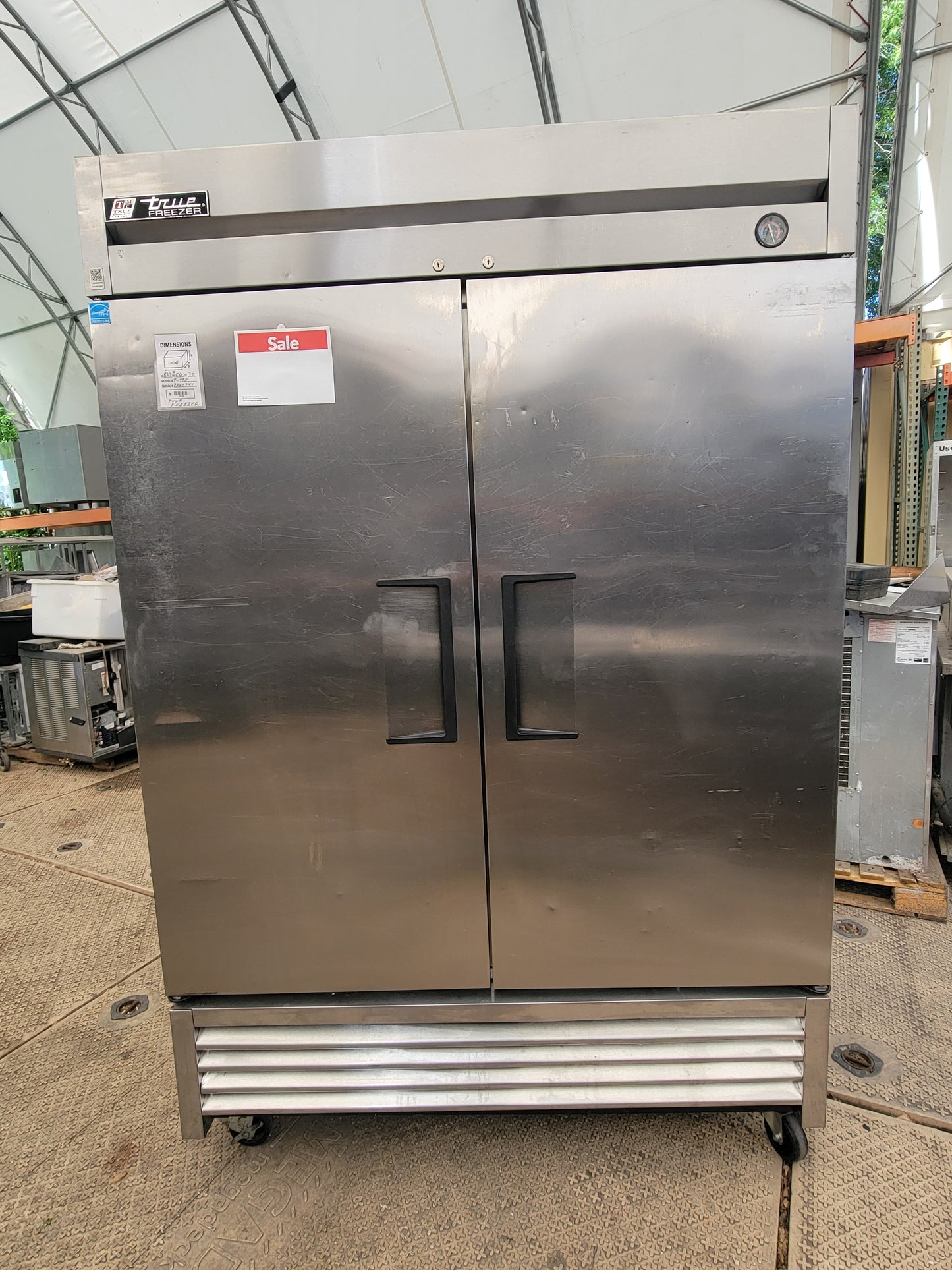 TRUE T-49F 2 Door Commercial Freezer – Tested & Working – Made in USA
